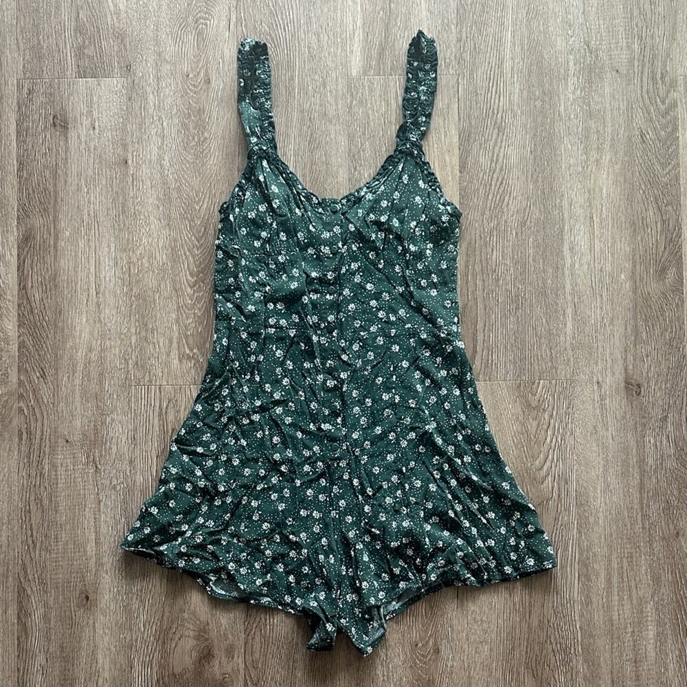 Urban Outfitters UO Ruffle Button Front Romper Green Floral Size Small